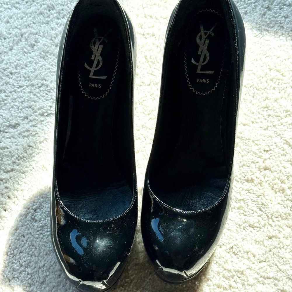 Yves Saint Laurent Black Leather Heels